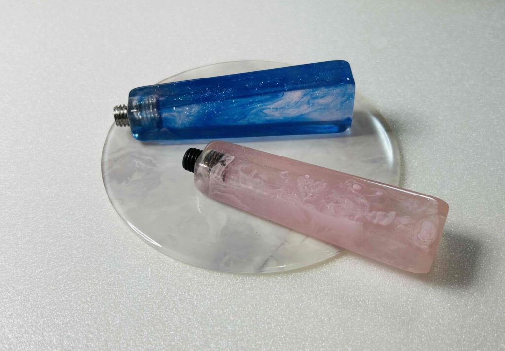 プラスチック（樹脂）のハンドルの写真