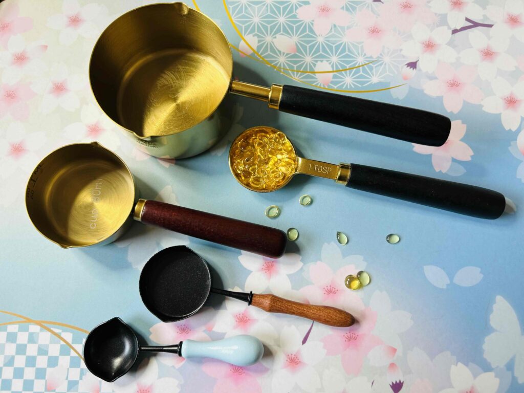 大きめサイズのいろいろなシーリングスプーンの写真